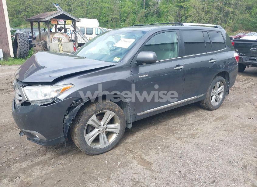 Photo 2 of 2013 Toyota Highlander LIMITED V6 (VIN 5TDDK3EH0DS221967)