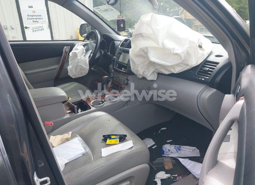 Photo 5 of 2013 Toyota Highlander LIMITED V6 (VIN 5TDDK3EH0DS221967)