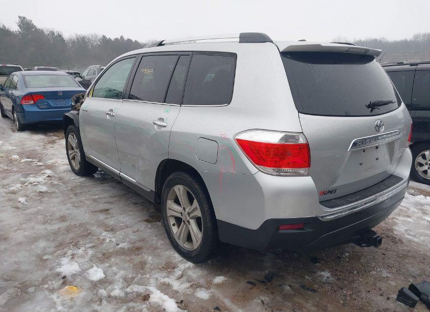 Photo 3 of 2013 Toyota Highlander LIMITED V6 (VIN 5TDDK3EH0DS257920)