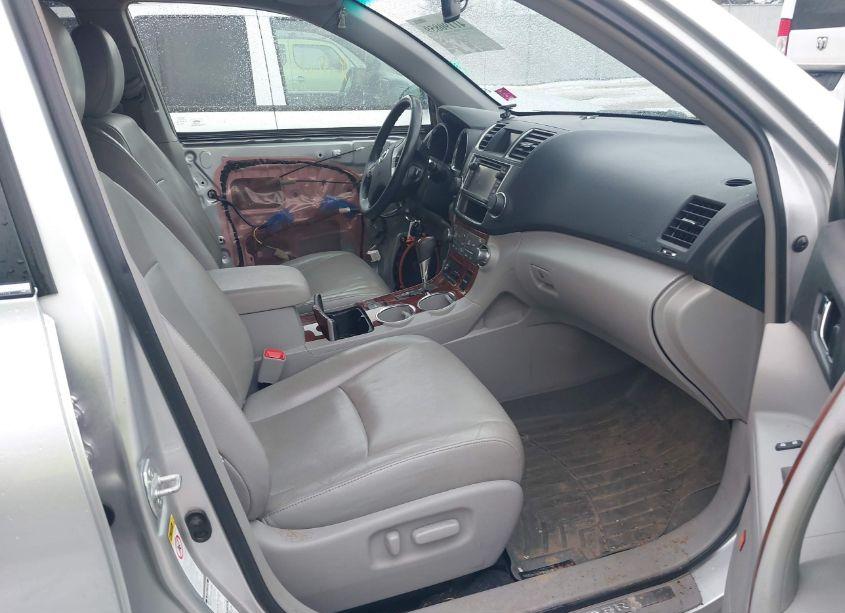 Photo 5 of 2013 Toyota Highlander LIMITED V6 (VIN 5TDDK3EH0DS257920)