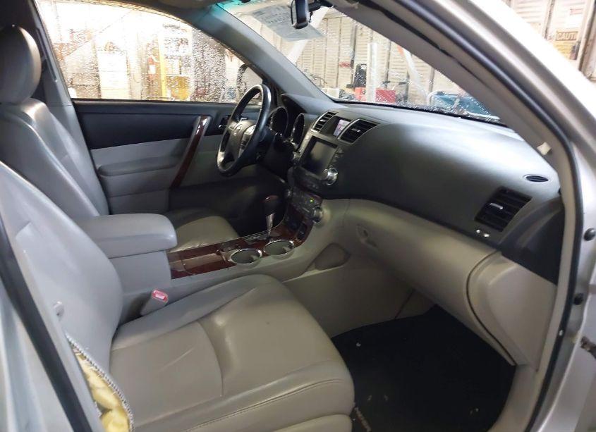 Photo 5 of 2011 Toyota Highlander LIMITED V6 (VIN 5TDDK3EH1BS042639)