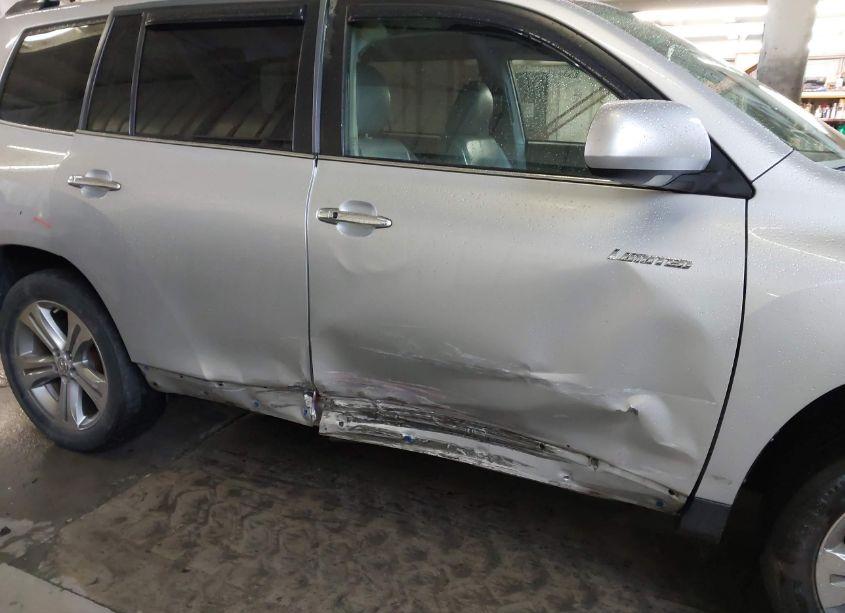 Photo 6 of 2011 Toyota Highlander LIMITED V6 (VIN 5TDDK3EH1BS042639)