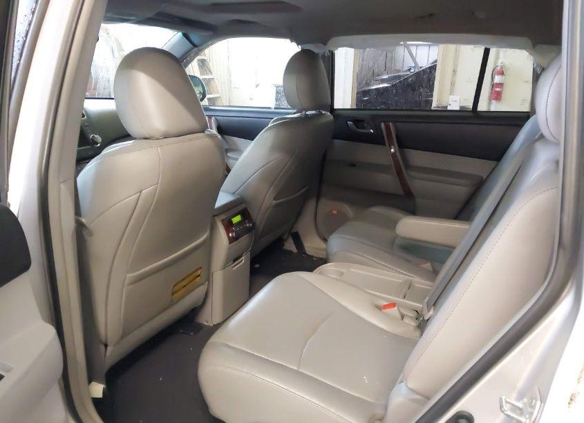 Photo 8 of 2011 Toyota Highlander LIMITED V6 (VIN 5TDDK3EH1BS042639)
