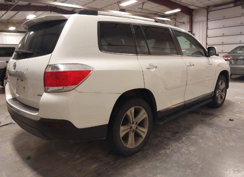 Photo 4 of 2011 Toyota Highlander LIMITED V6 (VIN 5TDDK3EH1BS047114)