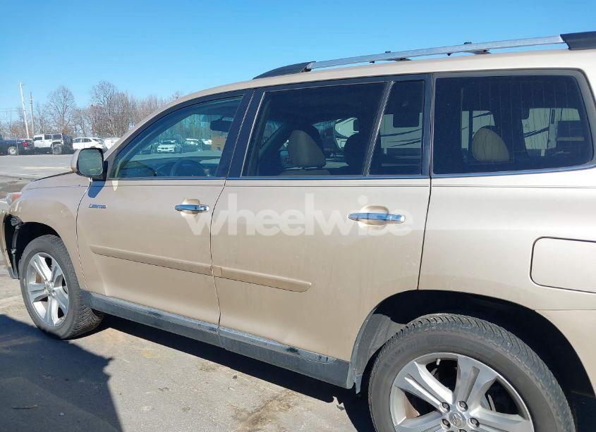 Photo 14 of 2013 Toyota Highlander LIMITED V6 (VIN 5TDDK3EH1DS228152)