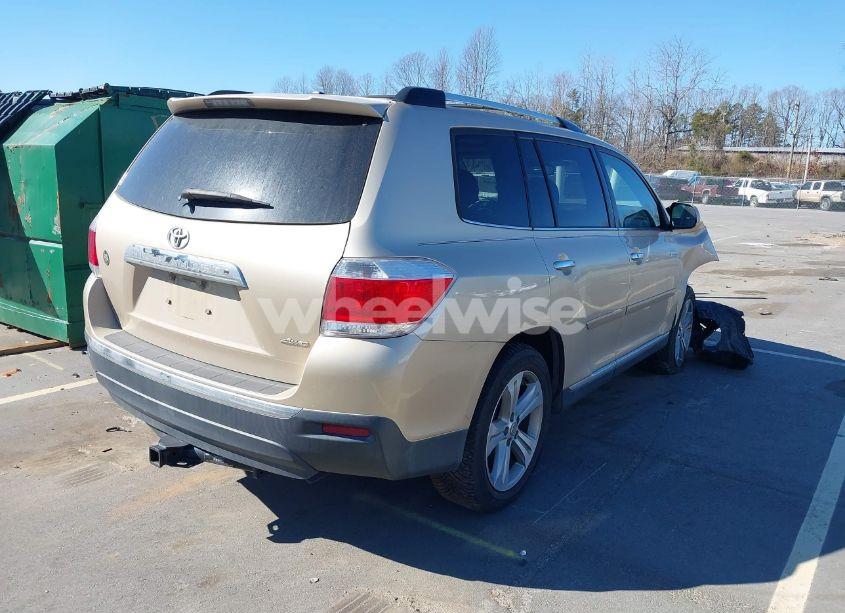 Photo 4 of 2013 Toyota Highlander LIMITED V6 (VIN 5TDDK3EH1DS228152)