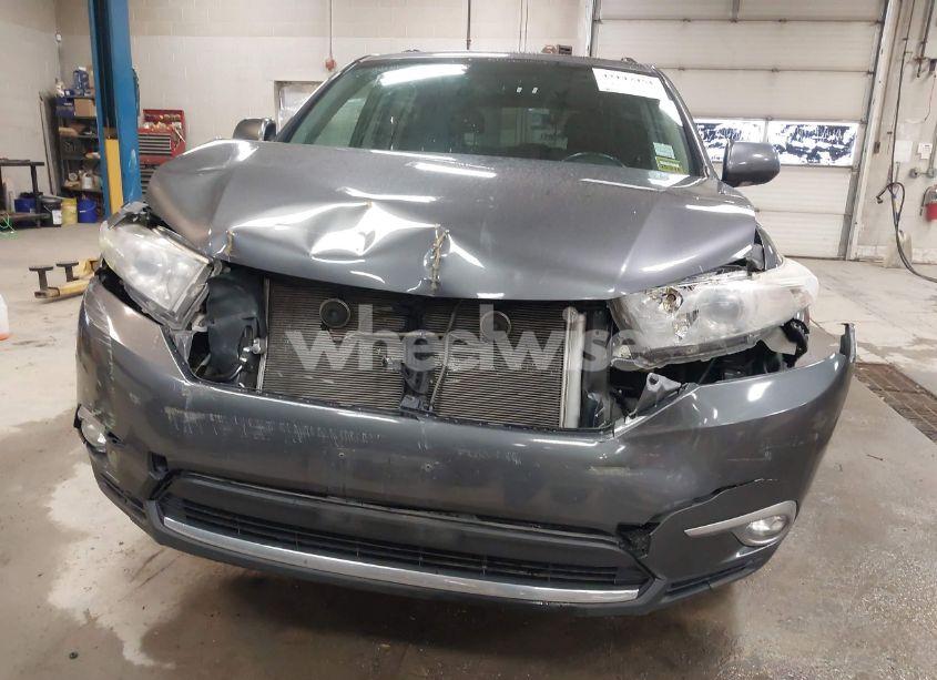 Photo 6 of 2013 Toyota Highlander LIMITED V6 (VIN 5TDDK3EH1DS271468)