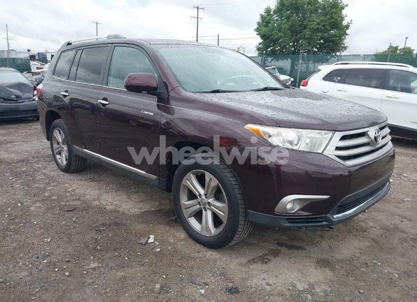 2013 Toyota Highlander LIMITED V6 (VIN 5TDDK3EH1DS275763) main photo
