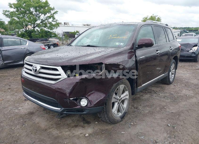 Photo 2 of 2013 Toyota Highlander LIMITED V6 (VIN 5TDDK3EH1DS275763)