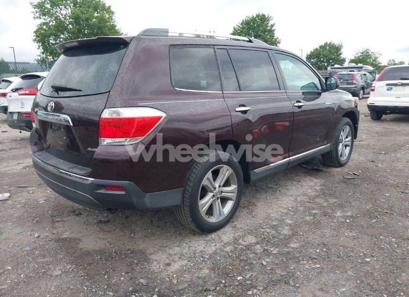 Photo 4 of 2013 Toyota Highlander LIMITED V6 (VIN 5TDDK3EH1DS275763)