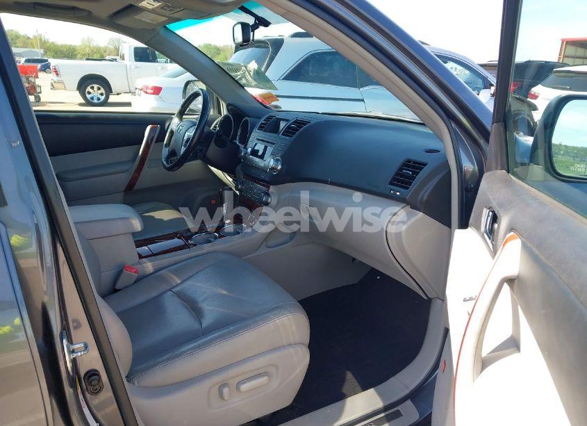 Photo 5 of 2012 Toyota Highlander LIMITED V6 (VIN 5TDDK3EH2CS101814)
