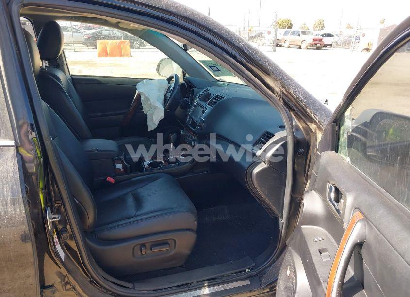 Photo 5 of 2013 Toyota Highlander LIMITED V6 (VIN 5TDDK3EH2DS220464)
