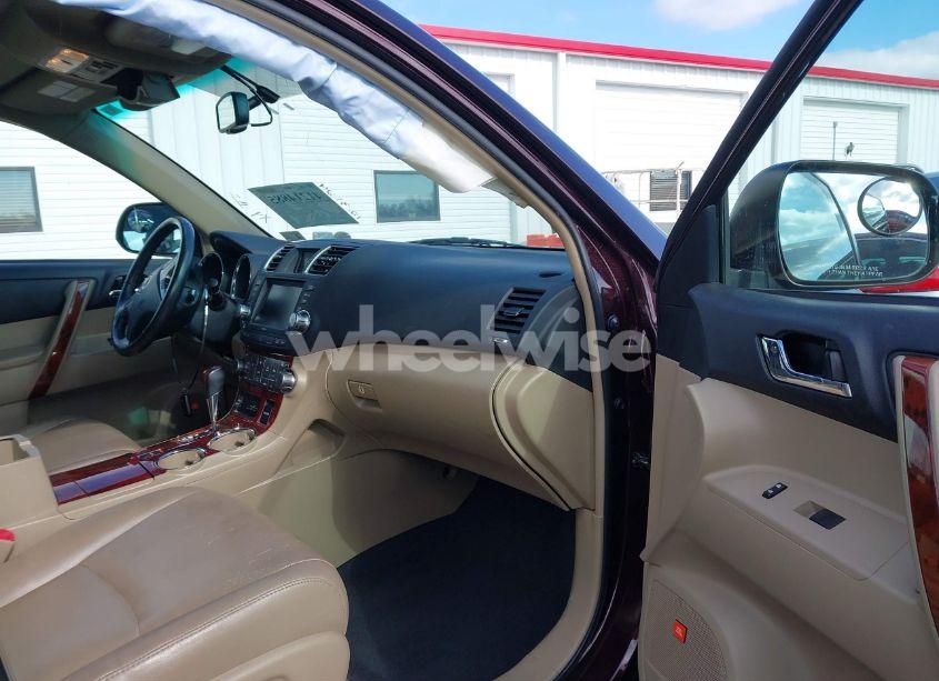 Photo 5 of 2011 Toyota Highlander LIMITED V6 (VIN 5TDDK3EH3BS050077)