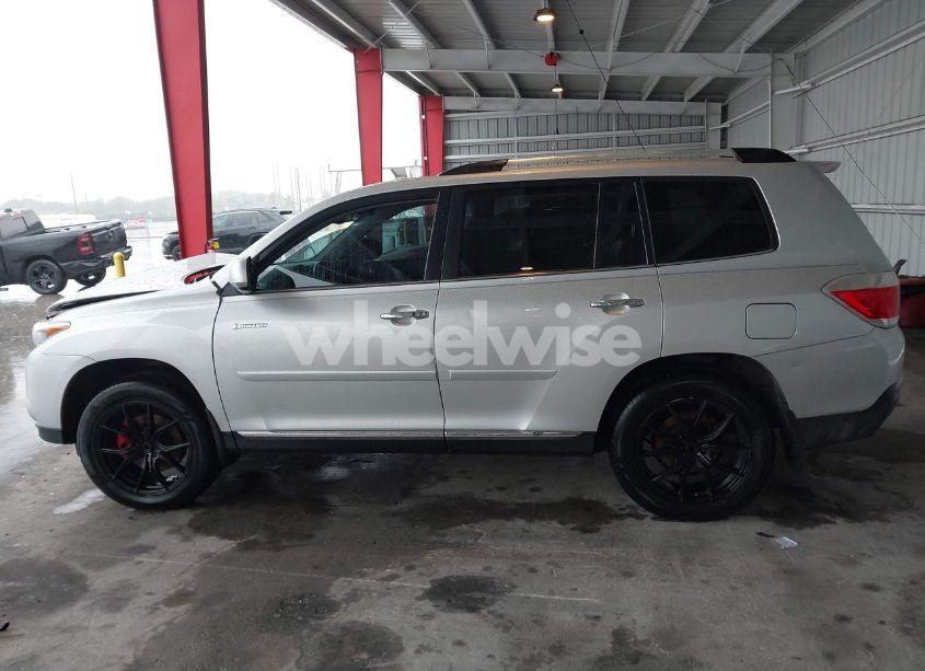 Photo 14 of 2013 Toyota Highlander LIMITED V6 (VIN 5TDDK3EH3DS175566)