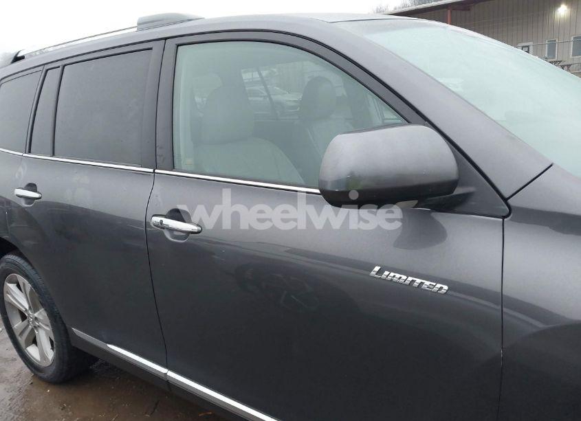 Photo 14 of 2013 Toyota Highlander LIMITED V6 (VIN 5TDDK3EH3DS187717)