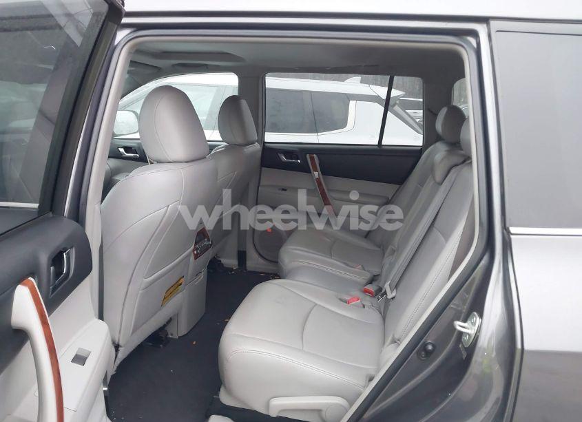 Photo 8 of 2013 Toyota Highlander LIMITED V6 (VIN 5TDDK3EH3DS187717)