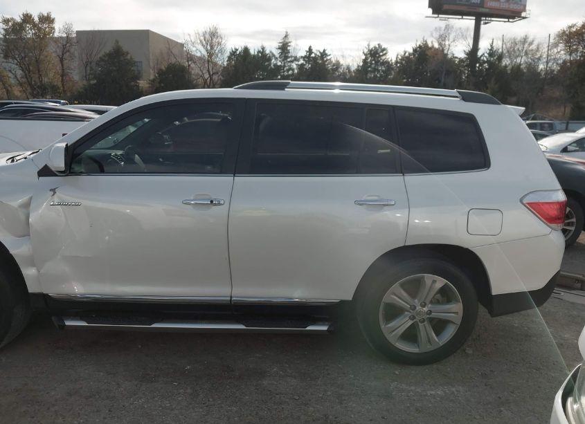 Photo 15 of 2013 Toyota Highlander LIMITED V6 (VIN 5TDDK3EH3DS214320)
