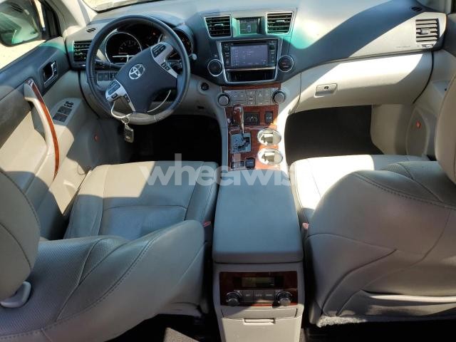 Photo 10 of 2013 TOYOTA HIGHLANDER LIMITED (VIN 5TDDK3EH3DS217931)