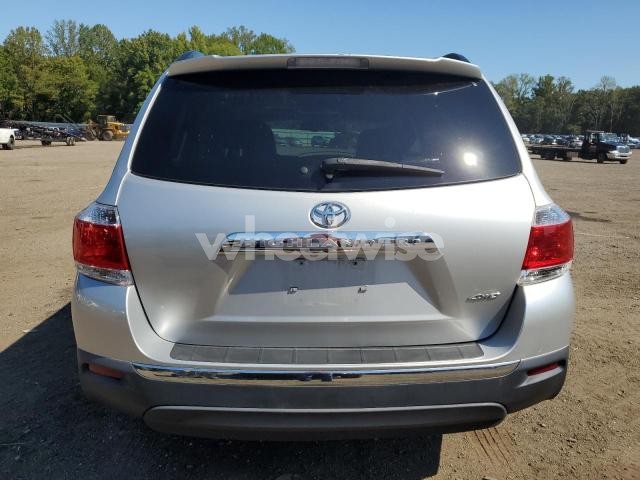 Photo 8 of 2013 TOYOTA HIGHLANDER LIMITED (VIN 5TDDK3EH3DS217931)