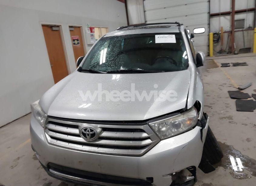 Photo 12 of 2013 Toyota Highlander LIMITED V6 (VIN 5TDDK3EH3DS244711)