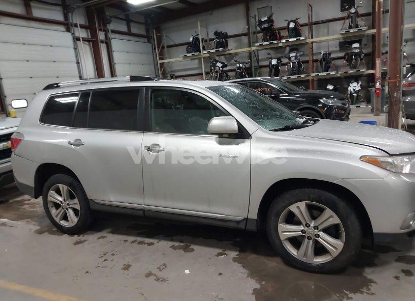Photo 13 of 2013 Toyota Highlander LIMITED V6 (VIN 5TDDK3EH3DS244711)