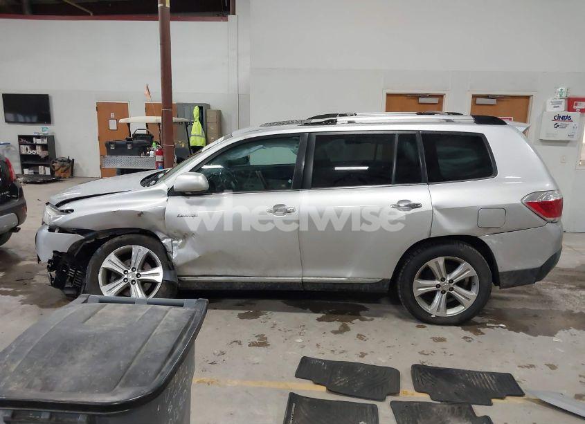 Photo 14 of 2013 Toyota Highlander LIMITED V6 (VIN 5TDDK3EH3DS244711)