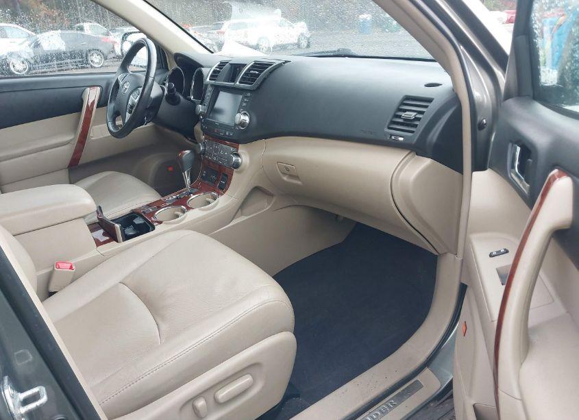 Photo 5 of 2011 Toyota Highlander LIMITED V6 (VIN 5TDDK3EH4BS065803)
