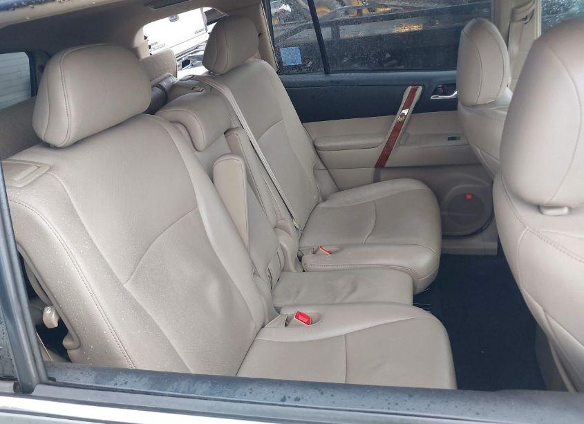 Photo 8 of 2011 Toyota Highlander LIMITED V6 (VIN 5TDDK3EH4BS065803)
