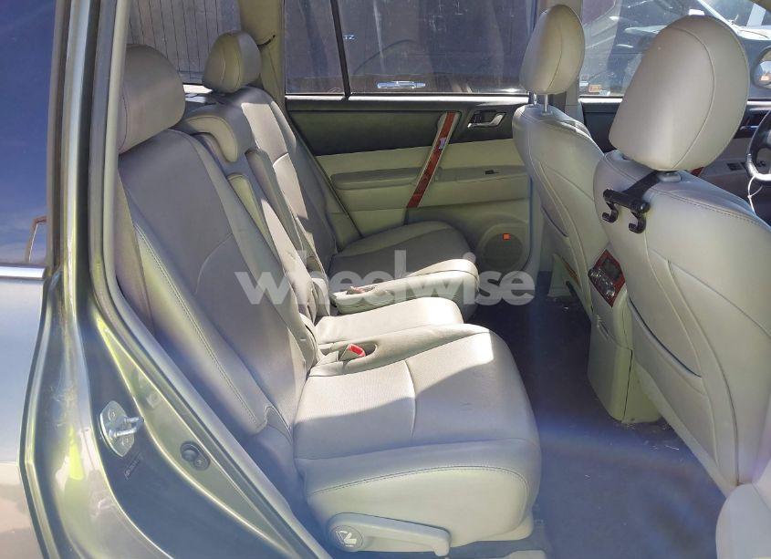 Photo 8 of 2012 Toyota Highlander LIMITED V6 (VIN 5TDDK3EH4CS122227)