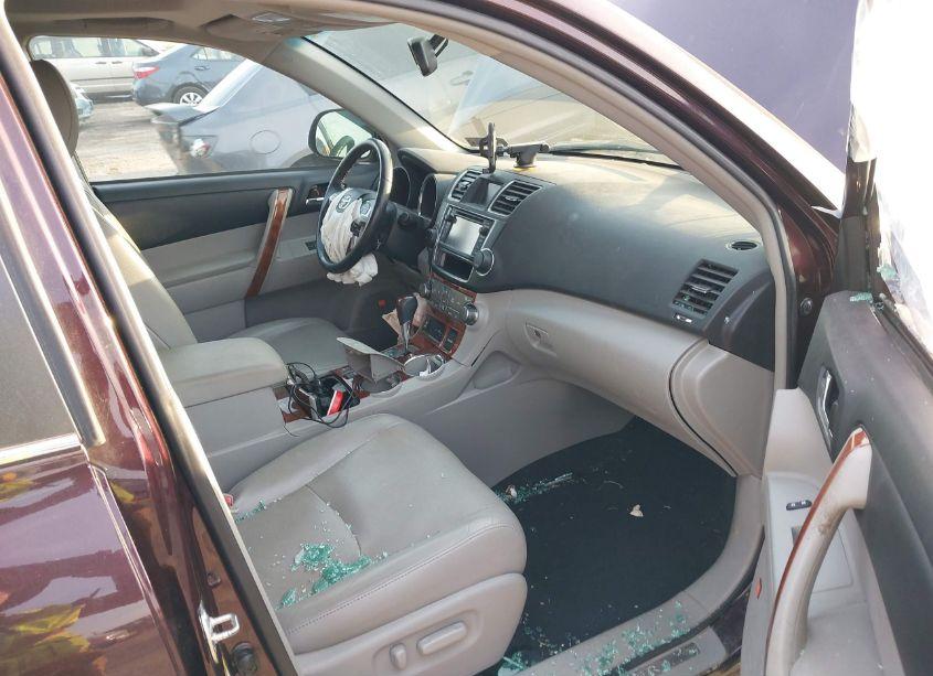 Photo 5 of 2013 Toyota Highlander LIMITED V6 (VIN 5TDDK3EH4DS184101)