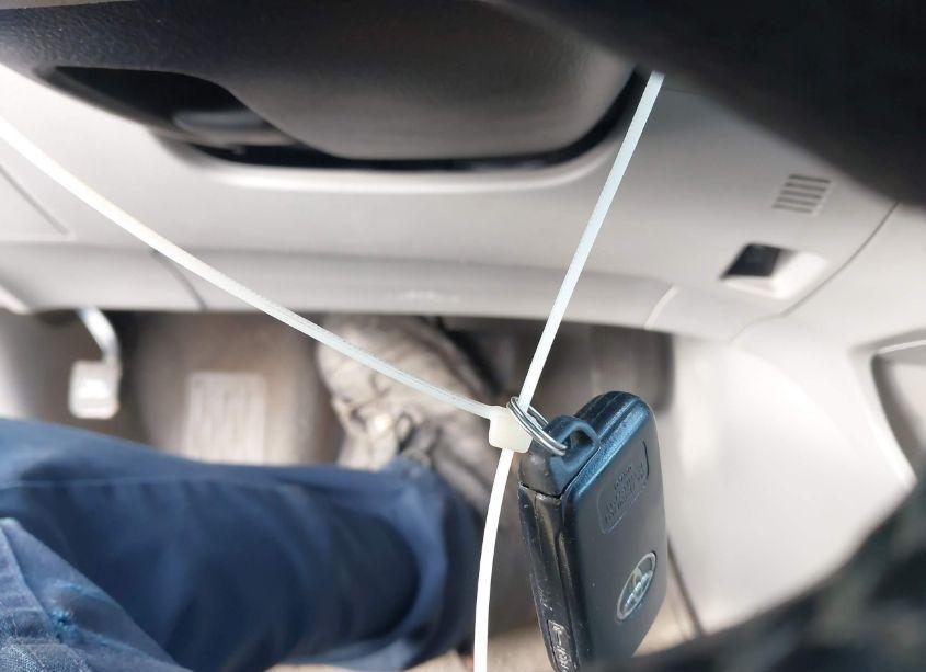 Photo 11 of 2010 Toyota Highlander LIMITED V6 (VIN 5TDDK3EH5AS016480)