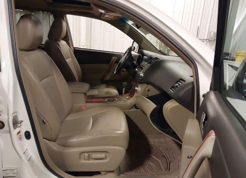 Photo 5 of 2010 Toyota Highlander LIMITED V6 (VIN 5TDDK3EH5AS026054)
