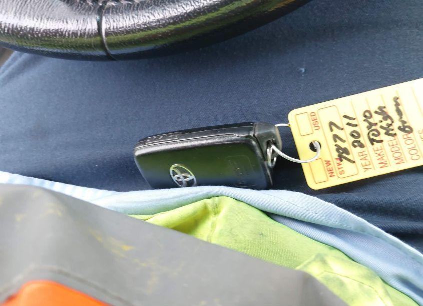 Photo 11 of 2011 Toyota Highlander LIMITED V6 (VIN 5TDDK3EH5BS081105)