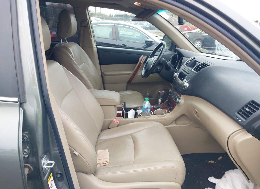 Photo 5 of 2011 Toyota Highlander LIMITED V6 (VIN 5TDDK3EH5BS081105)