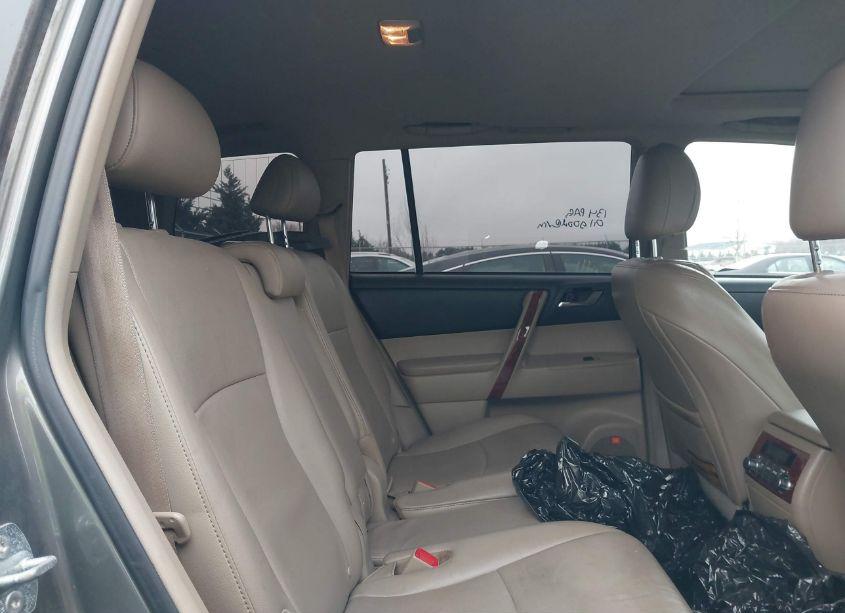 Photo 8 of 2011 Toyota Highlander LIMITED V6 (VIN 5TDDK3EH5BS081105)