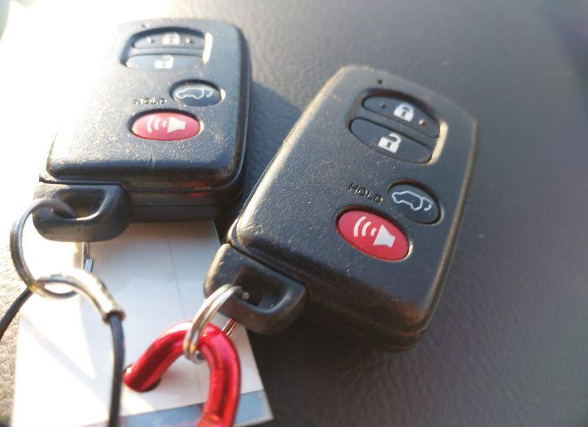 Photo 11 of 2013 Toyota Highlander LIMITED V6 (VIN 5TDDK3EH5DS201018)