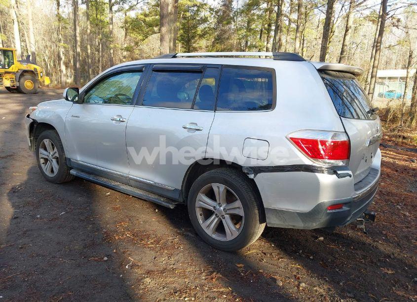 Photo 3 of 2013 Toyota Highlander LIMITED V6 (VIN 5TDDK3EH5DS265981)