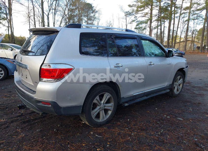 Photo 4 of 2013 Toyota Highlander LIMITED V6 (VIN 5TDDK3EH5DS265981)