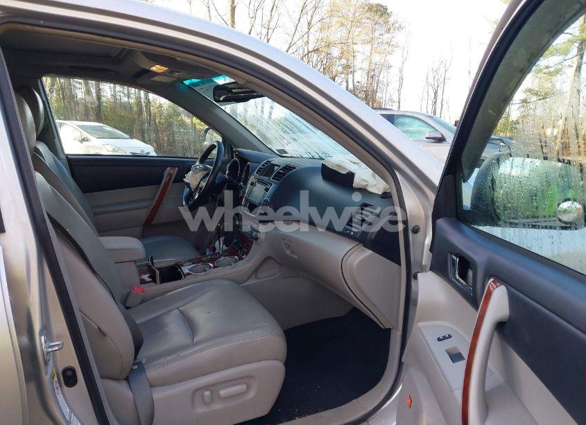 Photo 5 of 2013 Toyota Highlander LIMITED V6 (VIN 5TDDK3EH5DS265981)