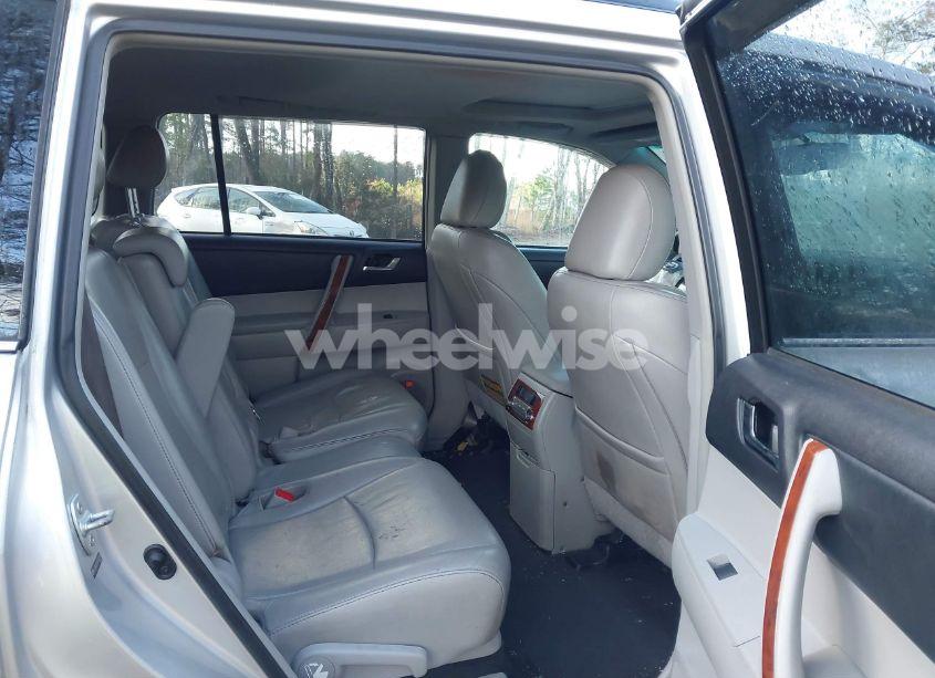 Photo 8 of 2013 Toyota Highlander LIMITED V6 (VIN 5TDDK3EH5DS265981)