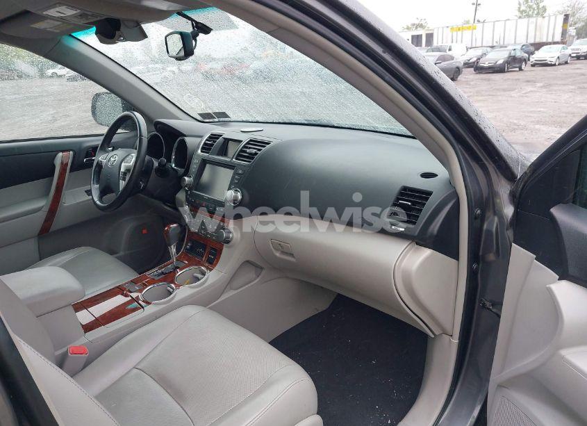 Photo 5 of 2012 Toyota Highlander LIMITED V6 (VIN 5TDDK3EH6CS107339)