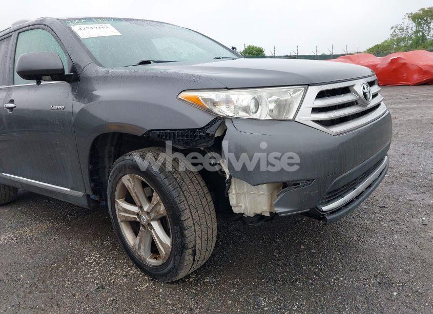 Photo 6 of 2012 Toyota Highlander LIMITED V6 (VIN 5TDDK3EH6CS107339)