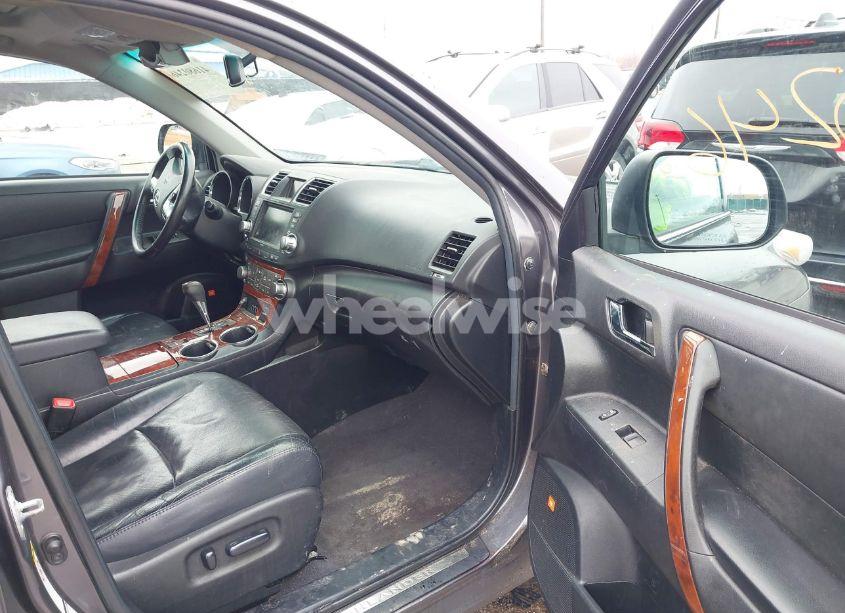 Photo 5 of 2012 Toyota Highlander LIMITED V6 (VIN 5TDDK3EH6CS174295)