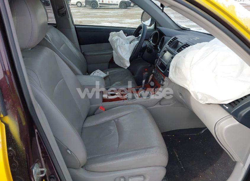 Photo 5 of 2013 Toyota Highlander LIMITED V6 (VIN 5TDDK3EH6DS198663)