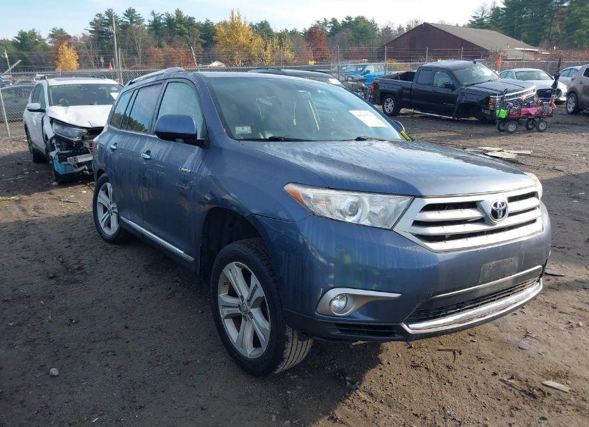 2013 Toyota Highlander LIMITED V6 (VIN 5TDDK3EH6DS242323) main photo