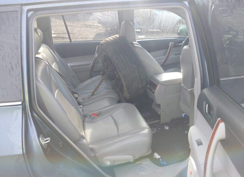 Photo 8 of 2013 Toyota Highlander LIMITED V6 (VIN 5TDDK3EH6DS242323)