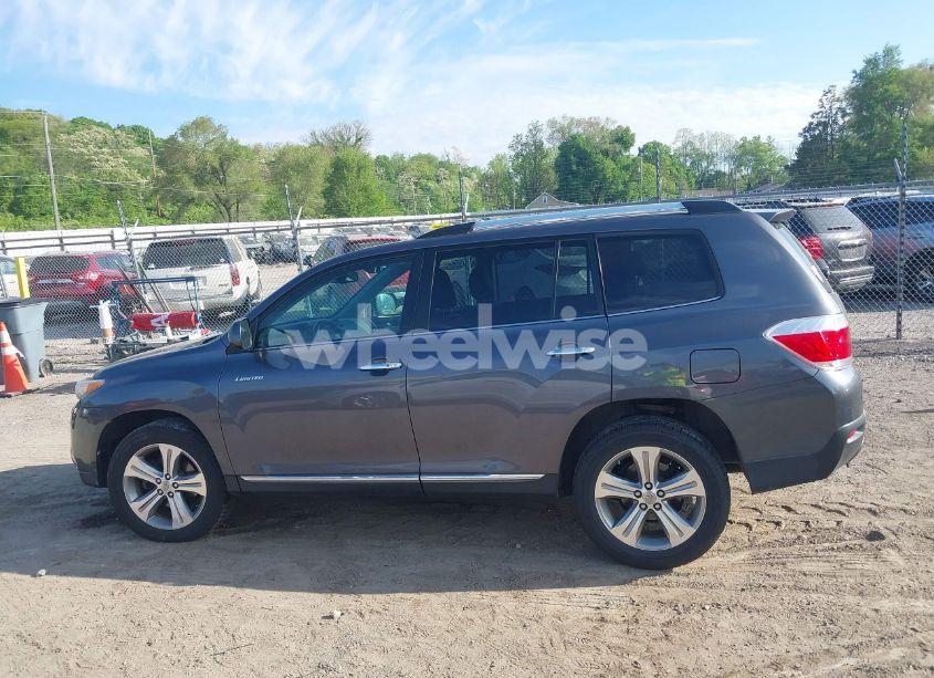 Photo 14 of 2011 Toyota Highlander LIMITED V6 (VIN 5TDDK3EH7BS068694)