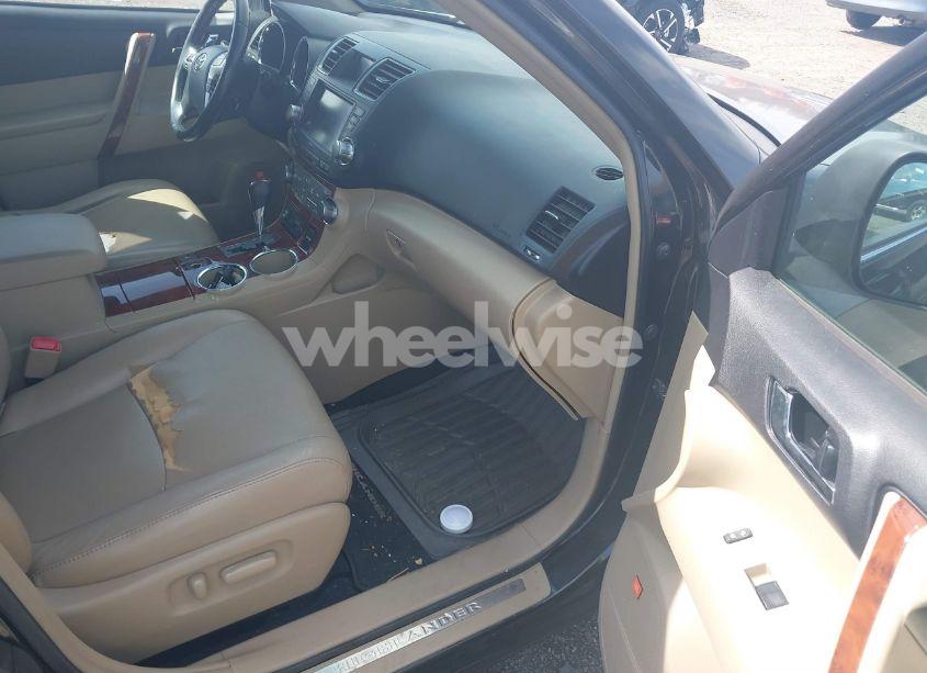 Photo 5 of 2012 Toyota Highlander LIMITED V6 (VIN 5TDDK3EH7CS171888)