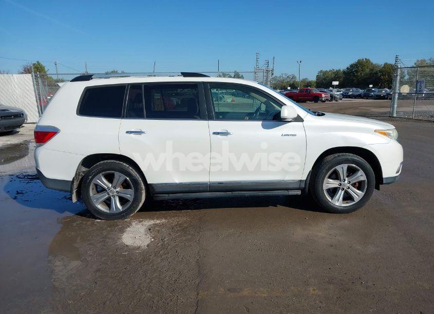 Photo 13 of 2013 Toyota Highlander LIMITED V6 (VIN 5TDDK3EH7DS210481)