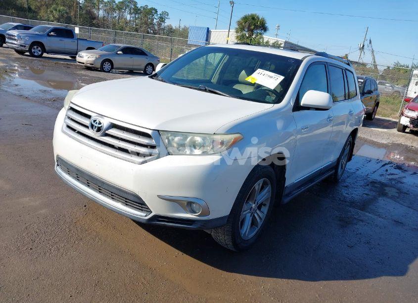 Photo 2 of 2013 Toyota Highlander LIMITED V6 (VIN 5TDDK3EH7DS210481)